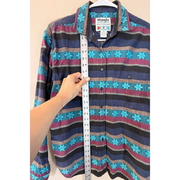 Vintage Wrangler Authentic Western Apparel Embroidered Long Sleeve Button Up - Picture 5 of 8